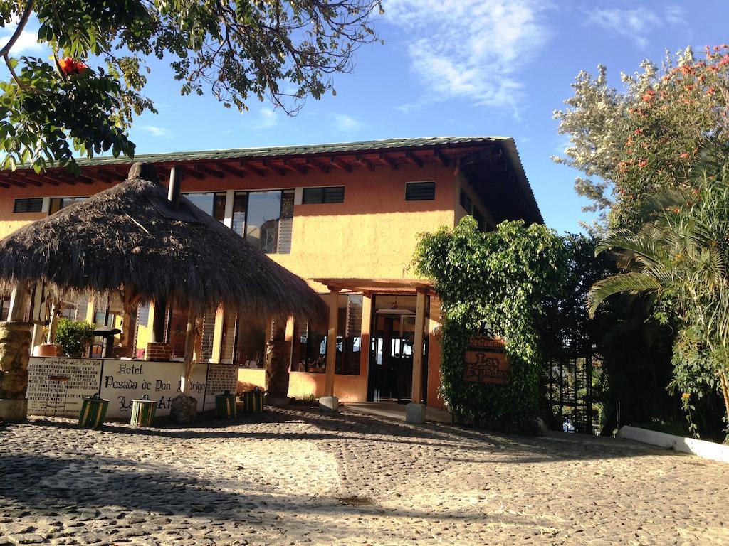 Hotel Posada De Don Rodrigo Panajachel Exterior foto