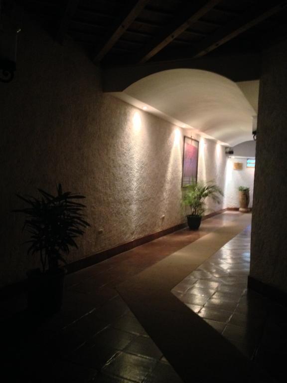 Hotel Posada De Don Rodrigo Panajachel Exterior foto