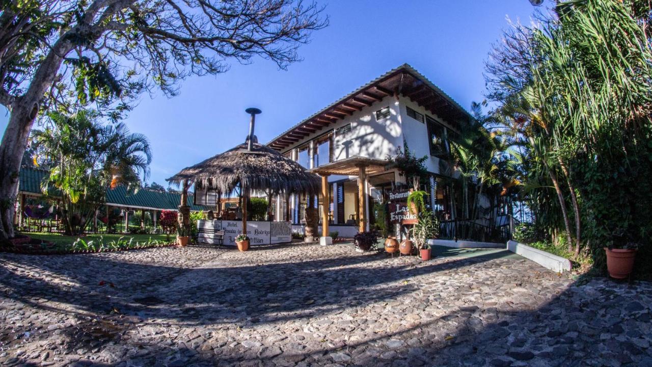 Hotel Posada De Don Rodrigo Panajachel Exterior foto