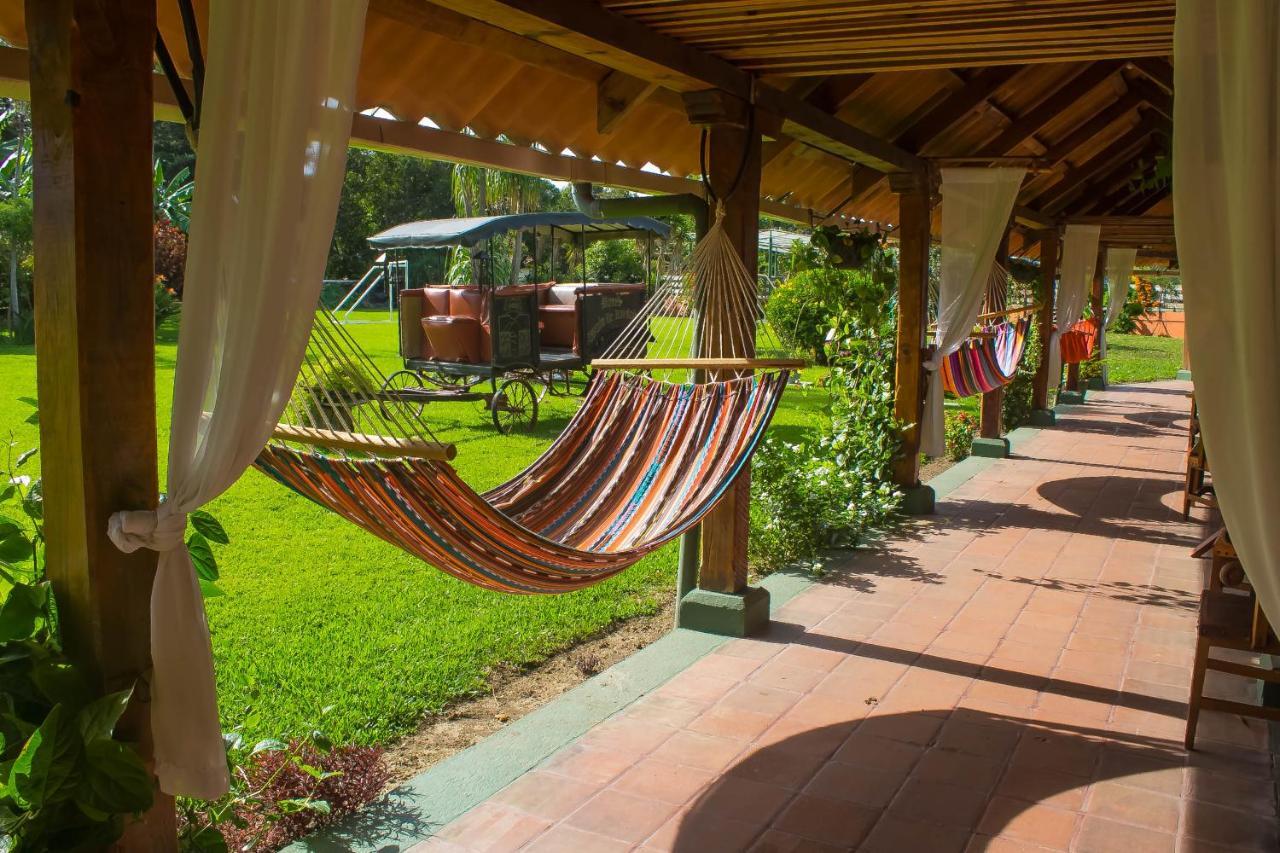 Hotel Posada De Don Rodrigo Panajachel Exterior foto